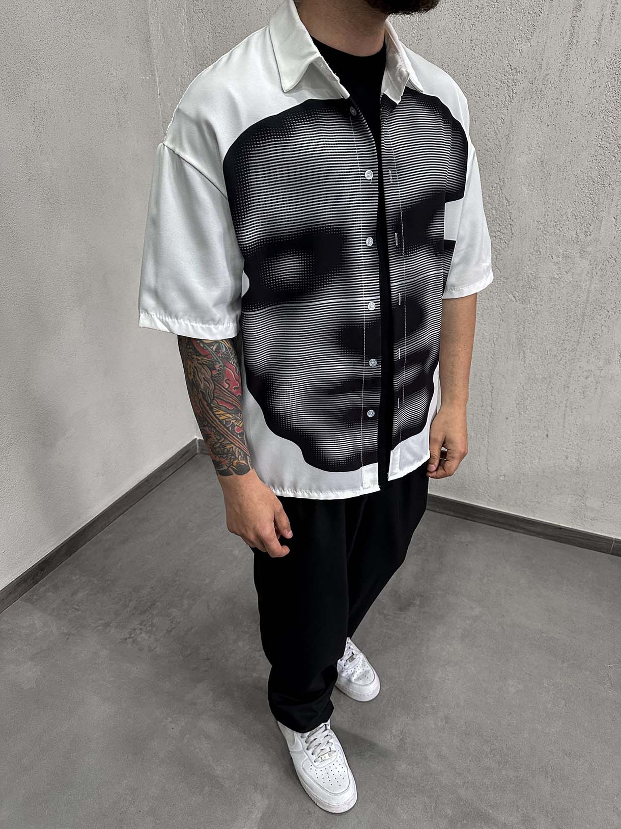 Camicia Face Blurred