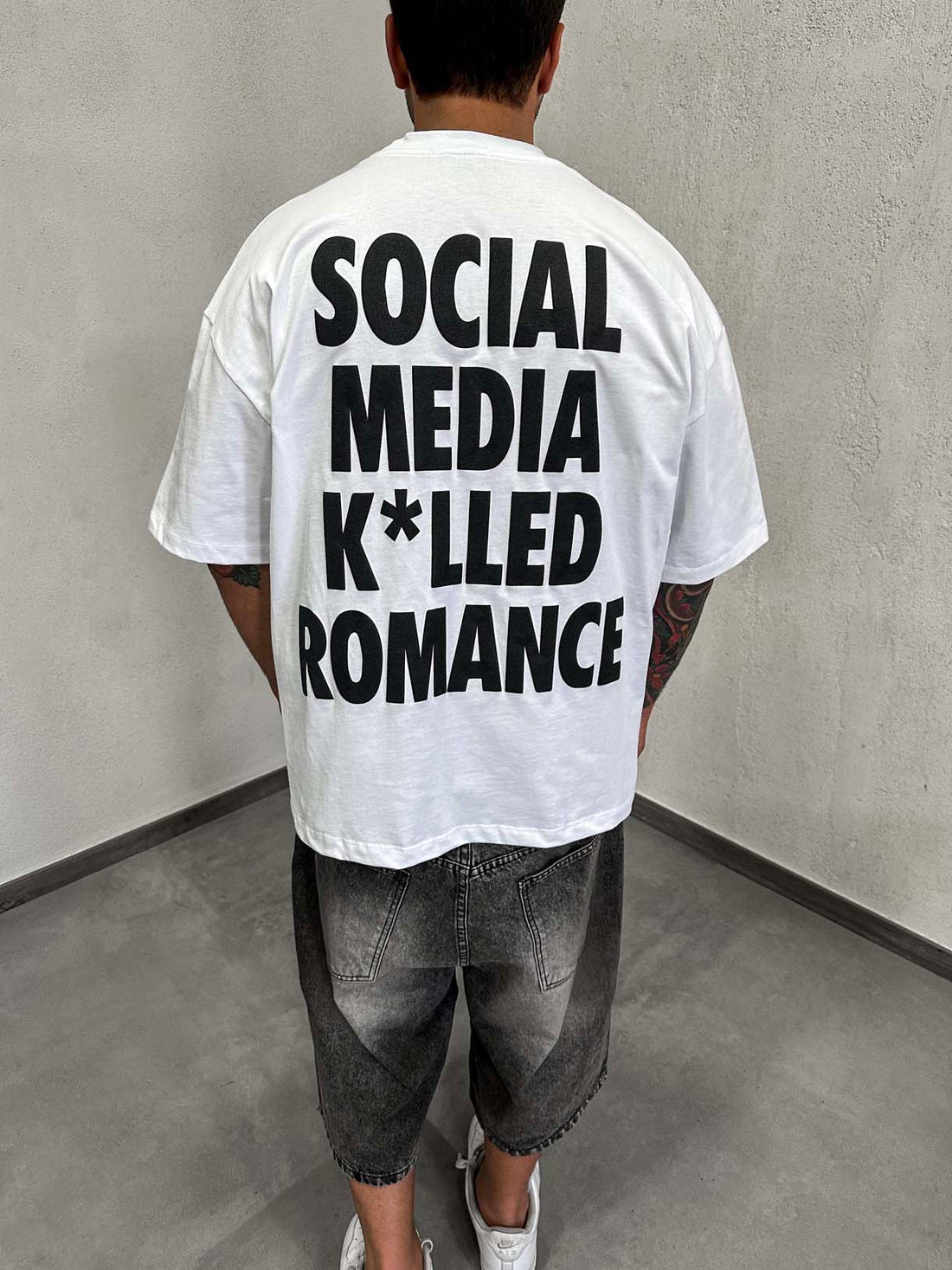 Social Romance Tee
