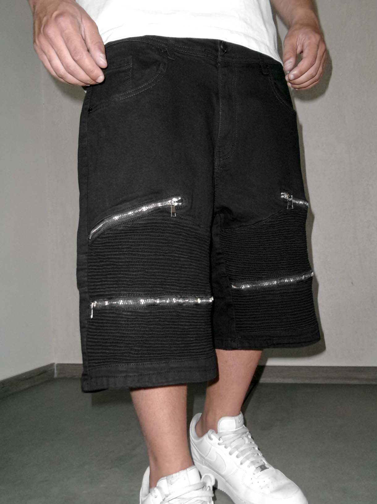 Shorts Four Zip Black