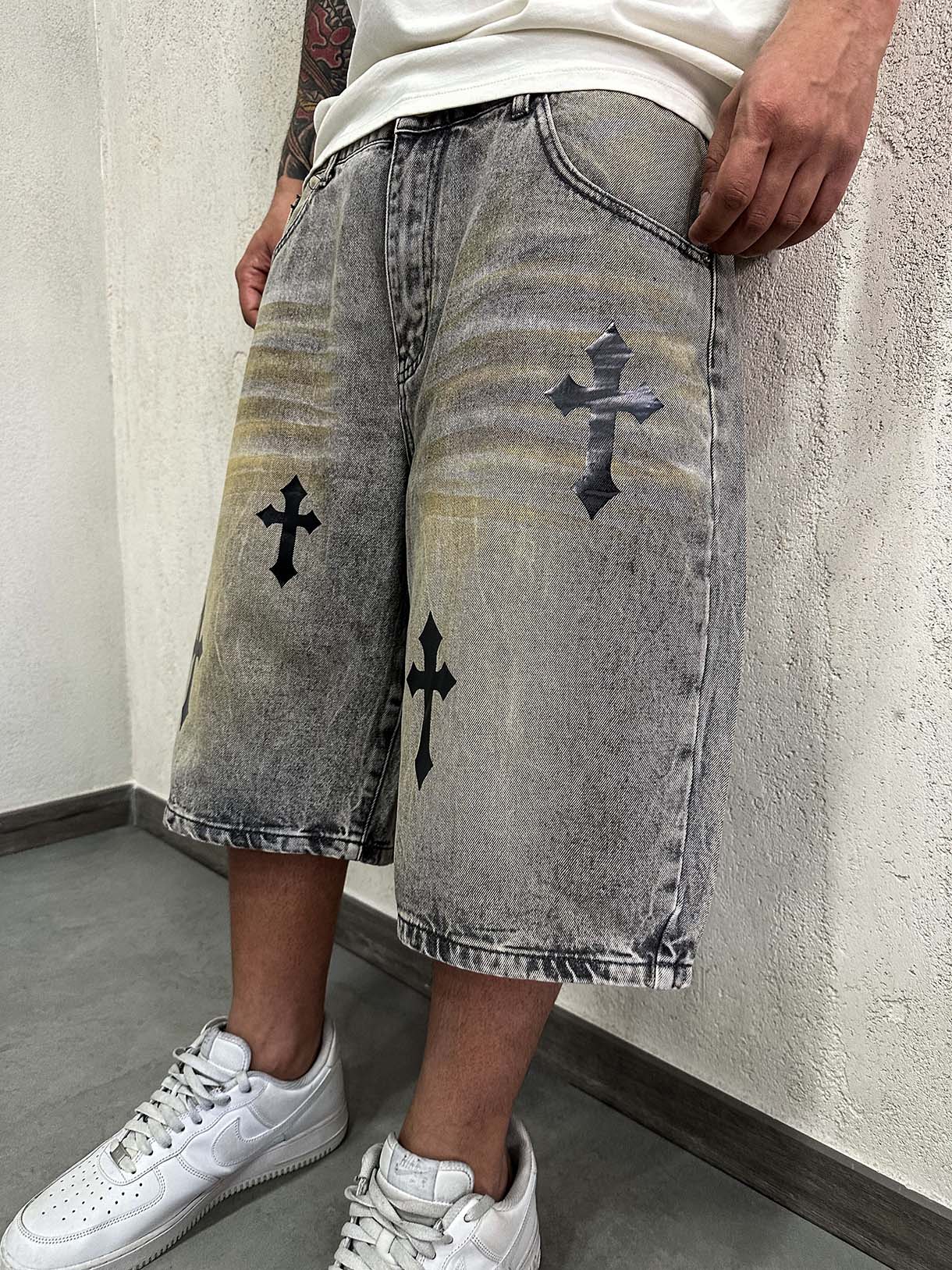 Shorts Black Cross