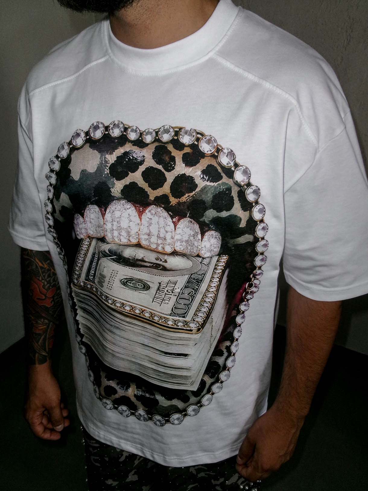 Mouth Tee Pearls Brilliant