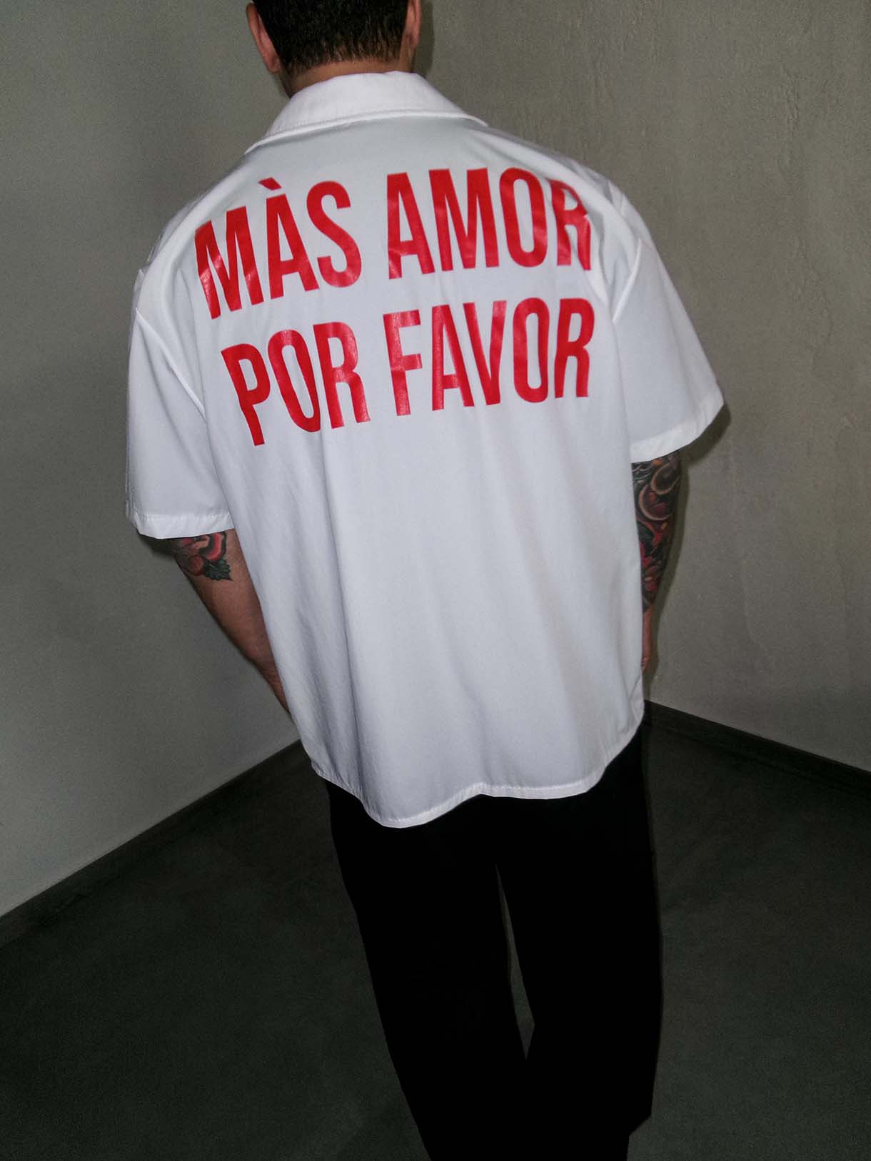 Camicia Mas Amor Por Favor