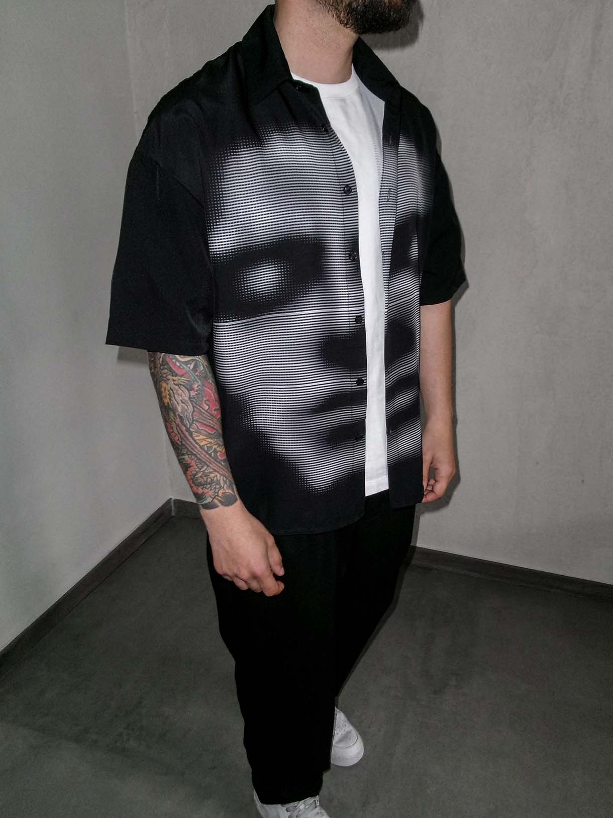 Camicia Face Blurred