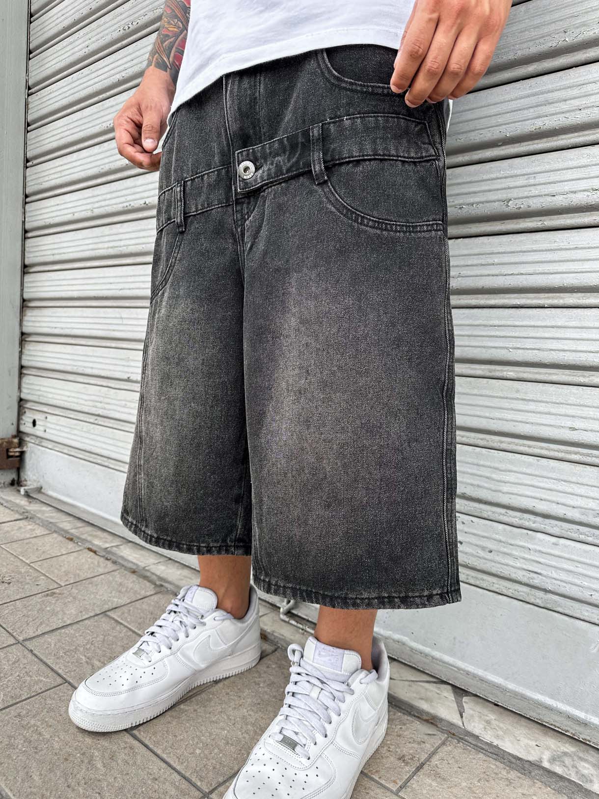 Shorts Double Button Black Sabbiato