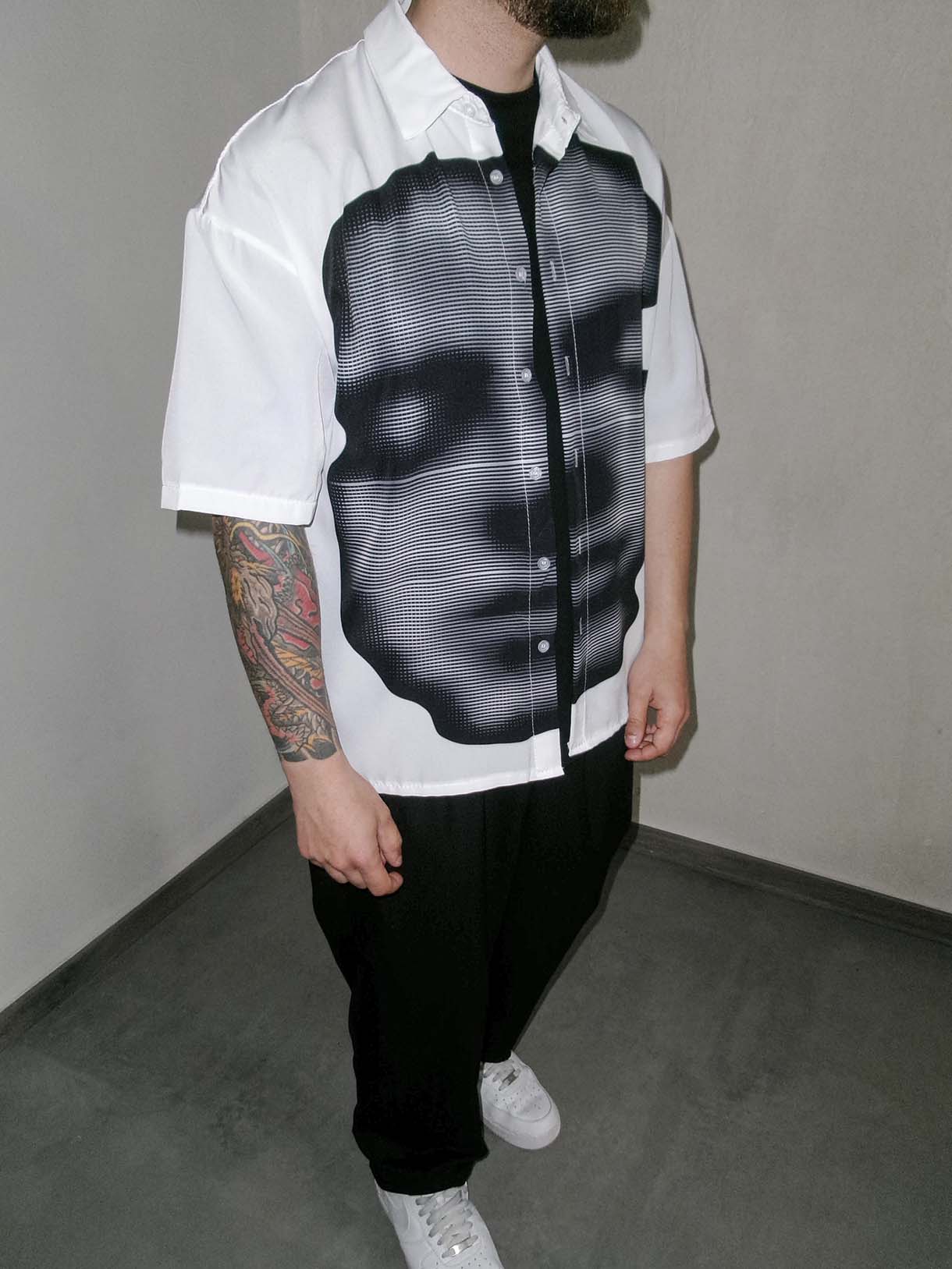 Camicia Face Blurred