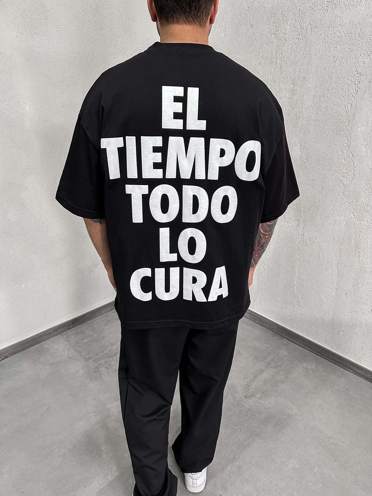 El Tiempo Todo Lo Cura Tee