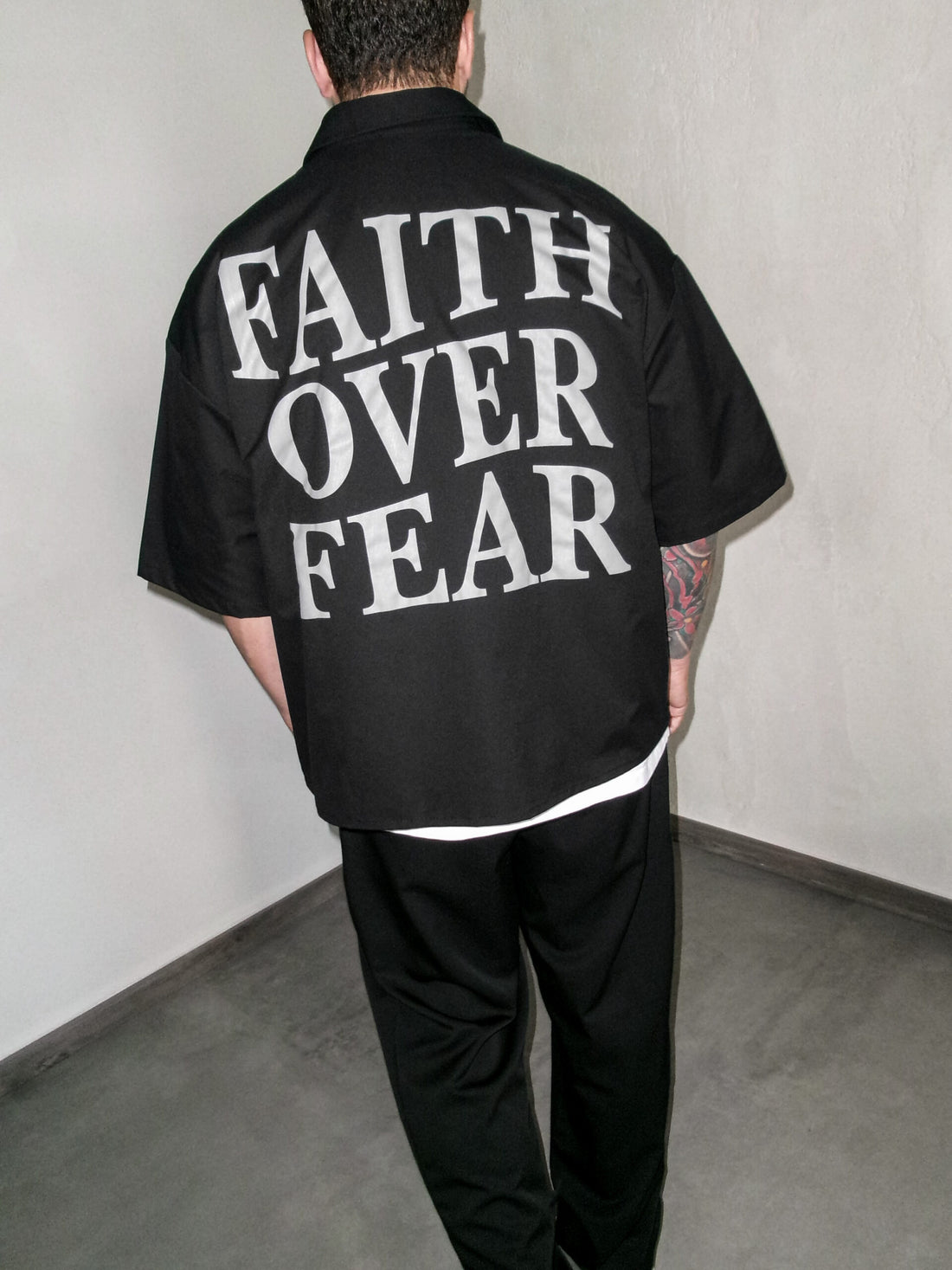 Visions Faith Over Fear Camicia