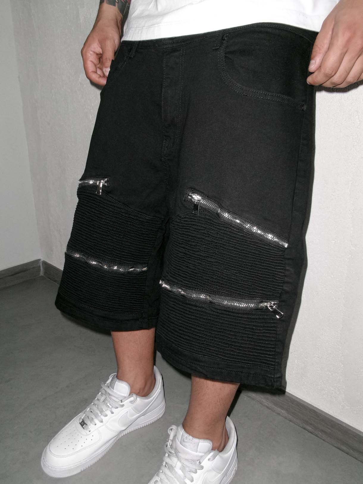 Shorts Four Zip Black