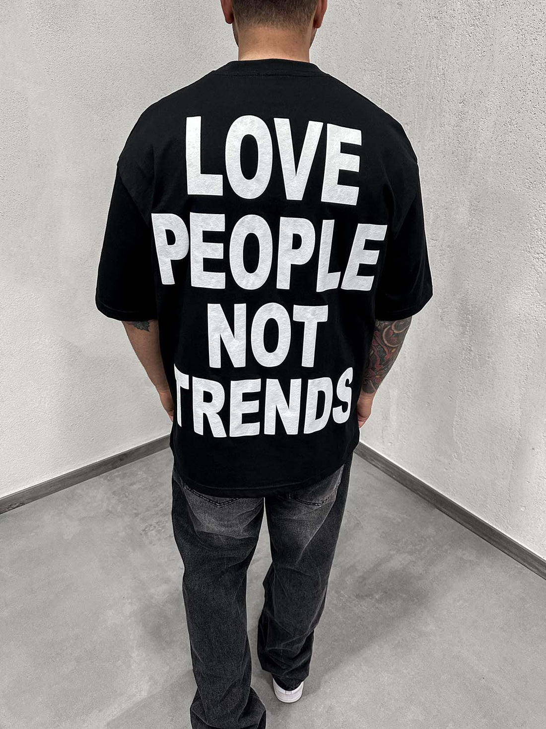 Love People Not Trends Tee