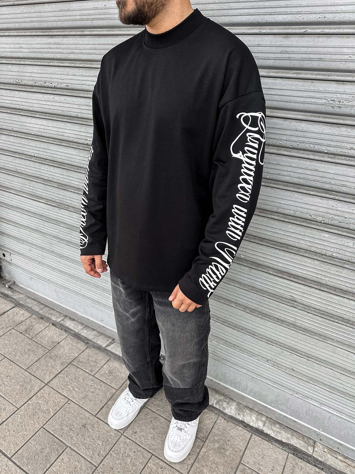 Visions Longsleeve Lettering