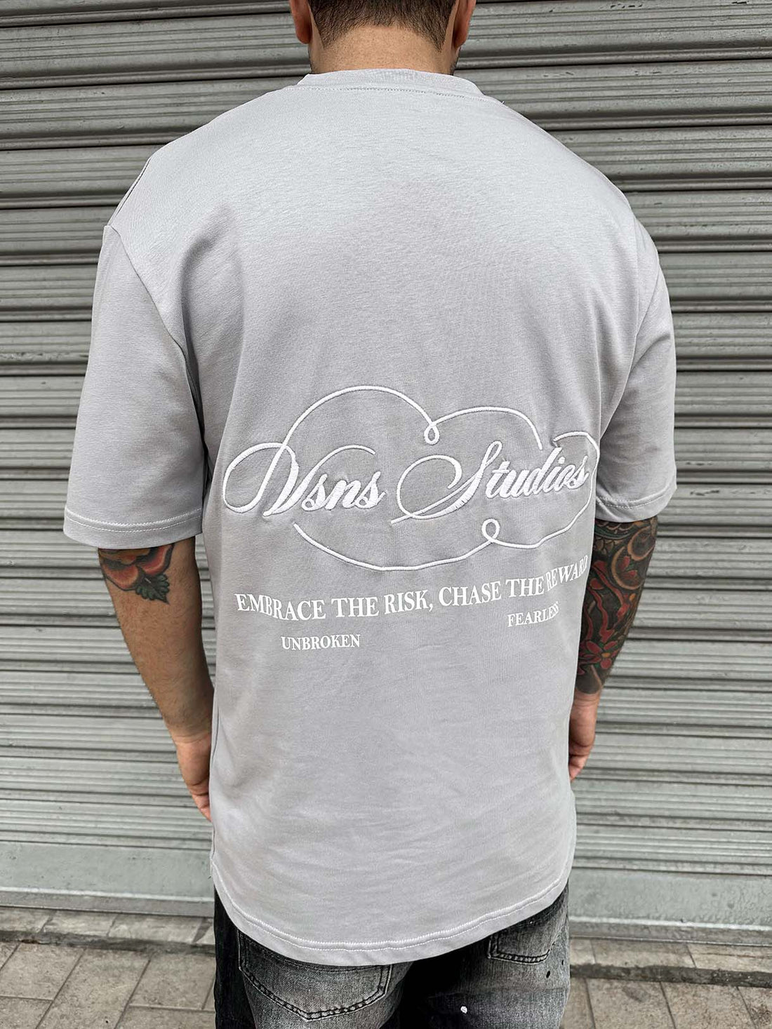 Visions Tee “Embrace The Risk”