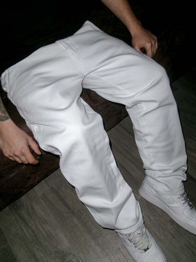 Semi Carpenter Basic White