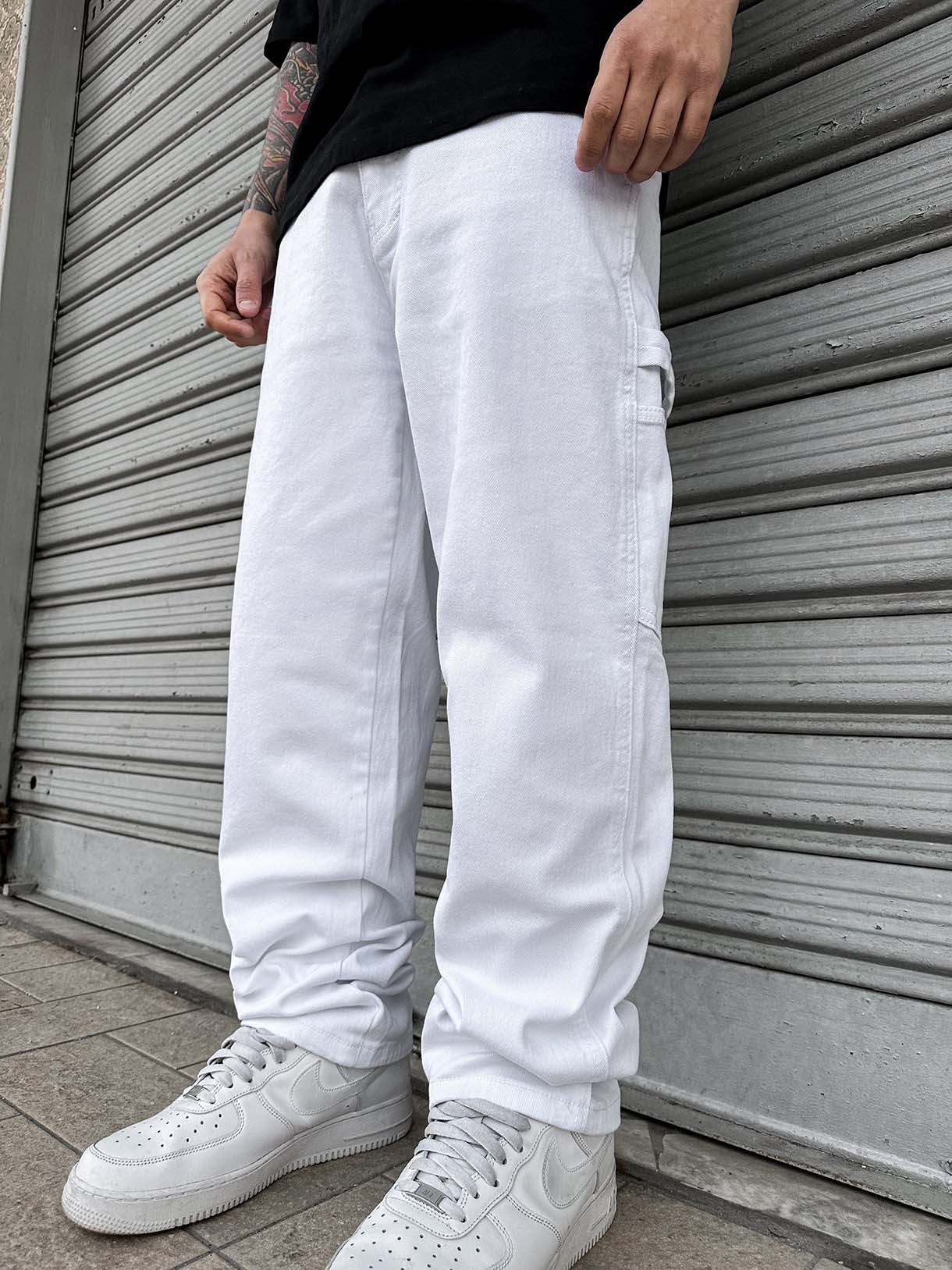 Semi Carpenter Basic White