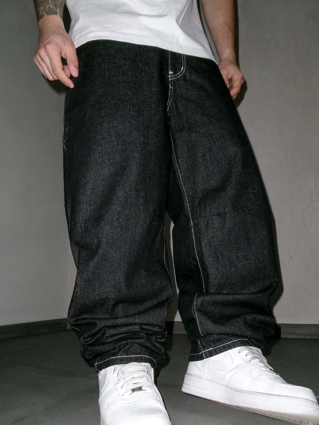 Balloon Semi Carpenter Wash Black