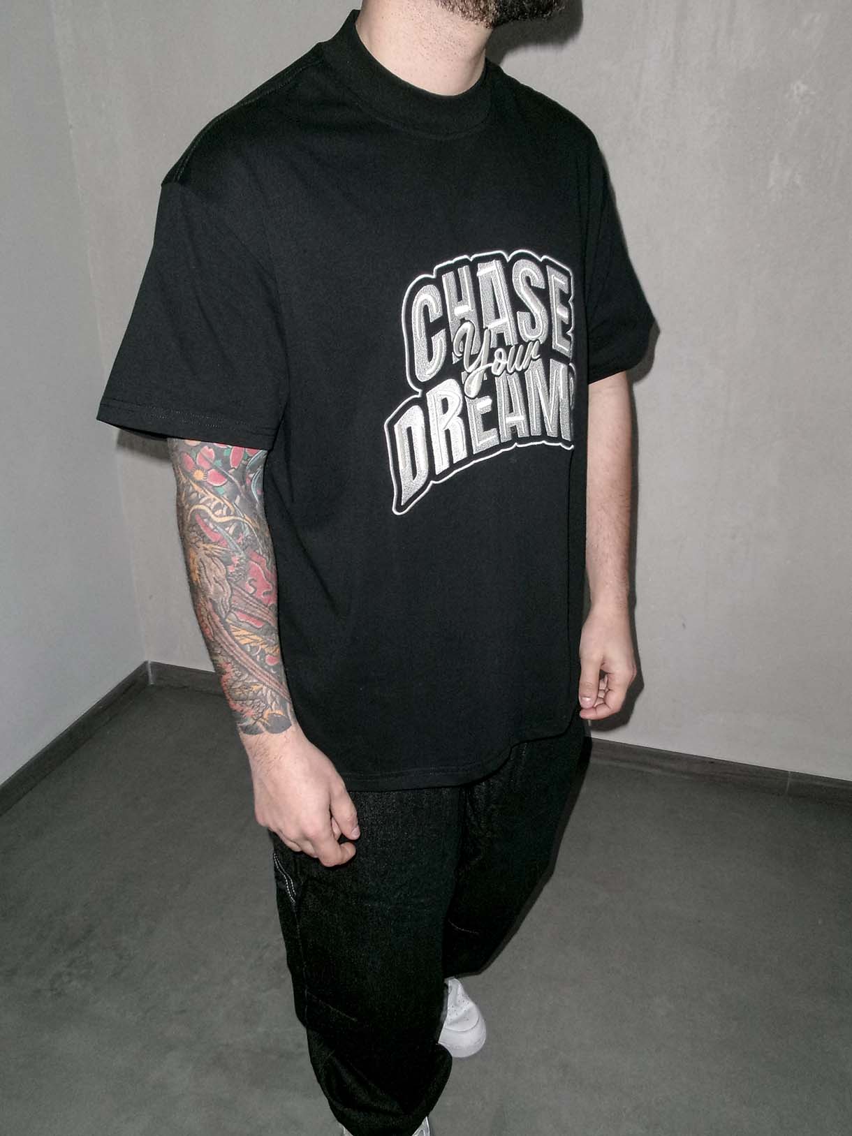 Chase Dreams Ricamo Premium Tee
