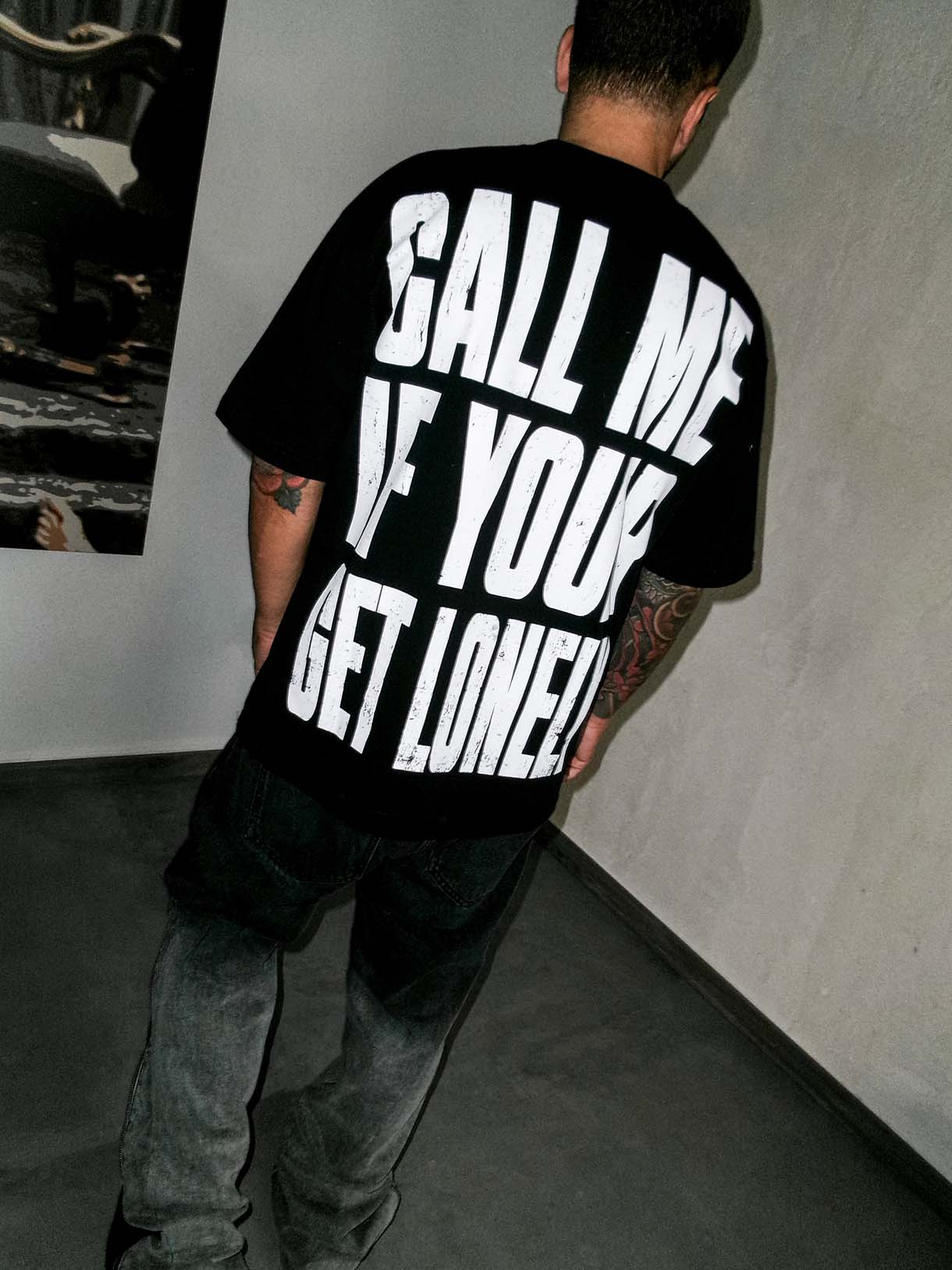 Visions Call me Tee