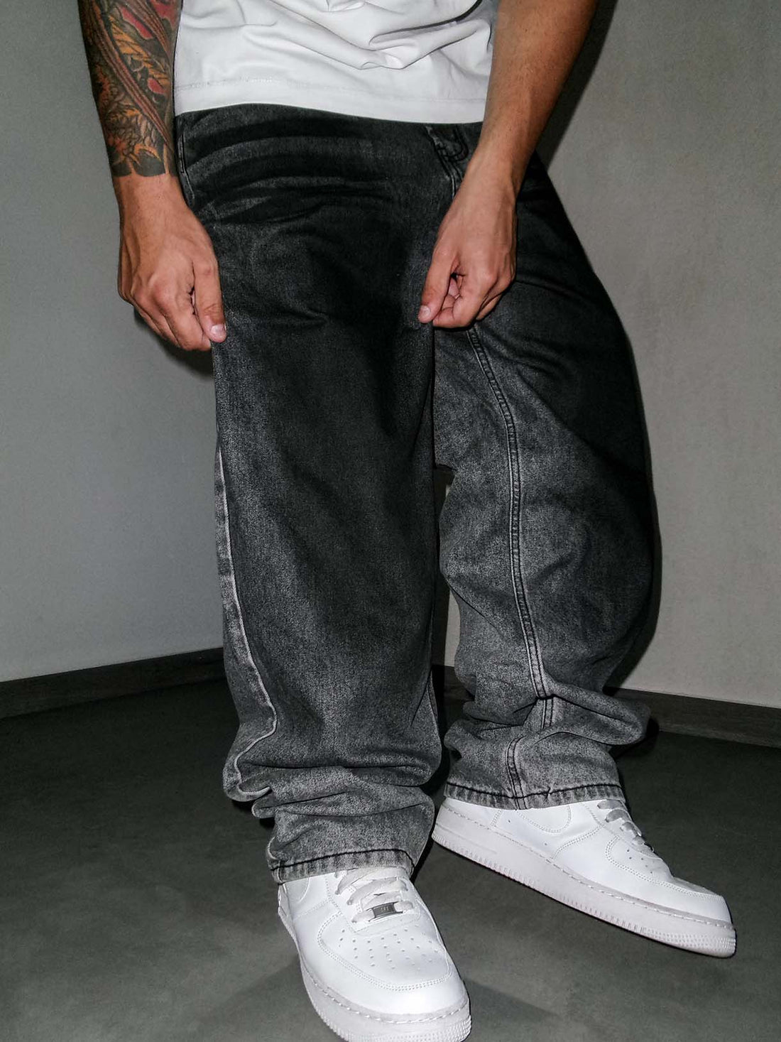 Baggy Over Dustin
