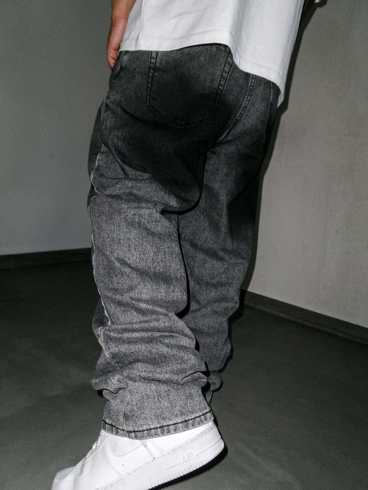 Baggy Over Dustin