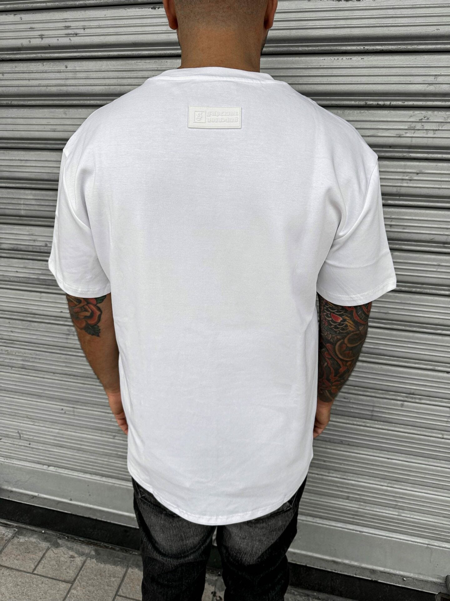 Tee Signature