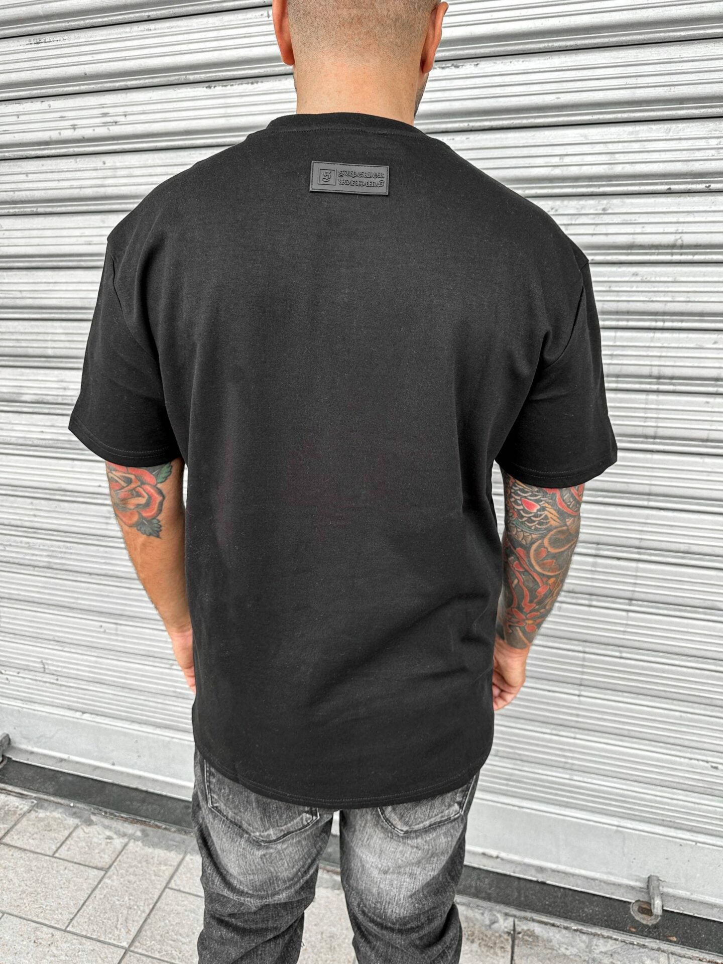 Tee Signature